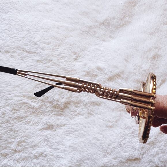 Kate Clear Yellow Round Sunglasses - Picture 8 of 14